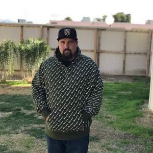 Meet your Posher, Gregory